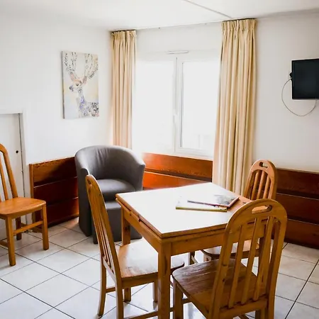 Les Cimes Apartment *
